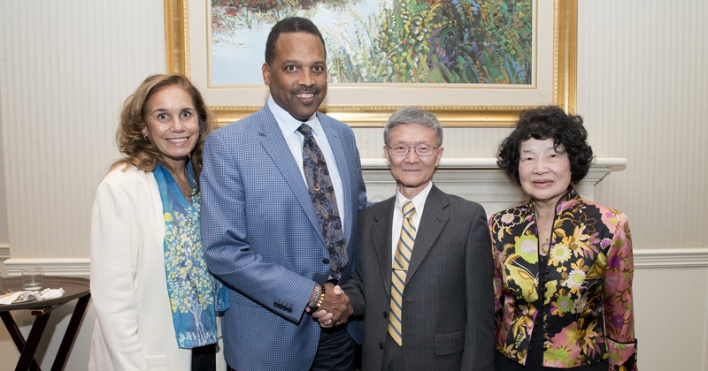 Maria Thompson, College of Engineering Dean Levi Thompson, Tsu-Wei Chou and Vivian (Mei-Sheng) Chou are pictured.
