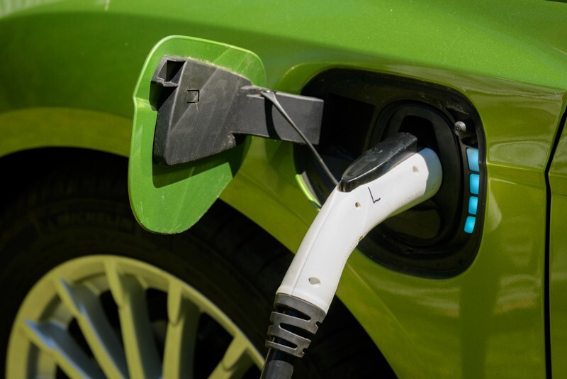 Vehicle charging port