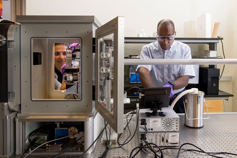 Since joining UD in 2006, Epps has mentored over 100 undergraduate and graduate students and post-doctoral researchers. In this pre-pandemic photo, Epps (right) is pictured with Priyanka Ketkar (left) a fifth-year graduate student working on materials to improve the safety and performance of lithium-ion batteries.