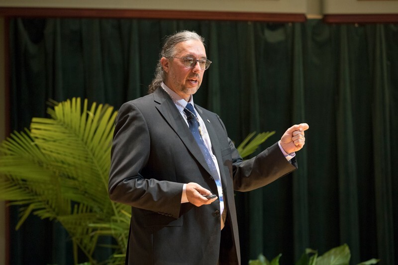 Norm Wagner, the University of Delaware’s Unidel Robert L. Pigford Chair in Chemical and Biomolecular Engineering delivers a lecture.