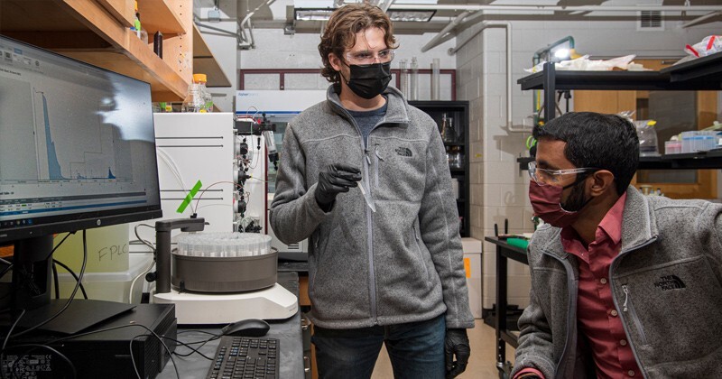 Graduate student Neil Butler (left) works in the lab of assistant professor Aditya Kunjapur in the Department of Chemical and Biomolecular Engineering. Kunjapur will continue working on designing low-cost, shelf-stable vaccines that can be delivered orally thanks to the research efforts by Butler on protein-mediated immune responses.