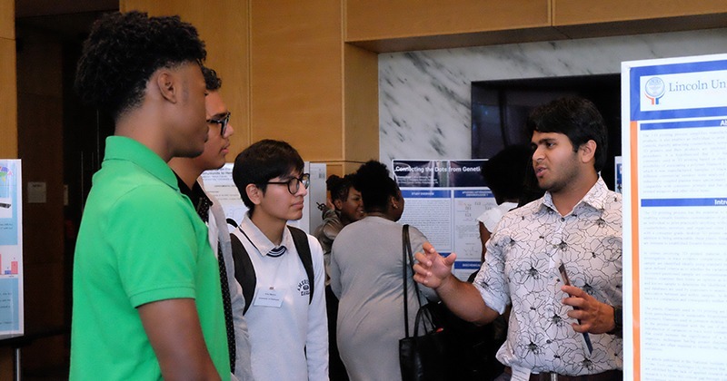  In addition to a poster session, LSAMP conference attendees were able to network with their peers from LSAMP’s partner institutions, hear keynote presentations and attend professional development workshops. 