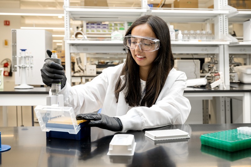 COE - Lauren Mottel - 2024 Laird Fellow - 06.14.24 Lauren Mottel is the winner of the 2024 George W. Laird Merit Fellowship, which recognizes outstanding and well-rounded first-year graduate students in the College of Engineering. Lauren is a 2023 biomedical engineering alum who is now a first-year Ph.D. student and graduate research assistant in the lab of assistant professor Brian Kwee.