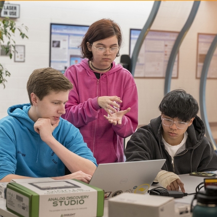 Graduate student TA’s to help students with questions regarding computing or circuitry in ELEG205 Lab. 